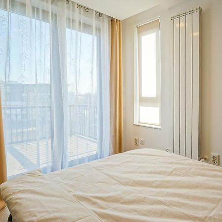 Bright Apartments Moments Away From Herastrau Park, Mall And Metro Bucureşti Exterior foto