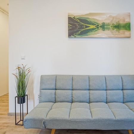 Bright Apartments Moments Away From Herastrau Park, Mall And Metro Bucureşti Exterior foto