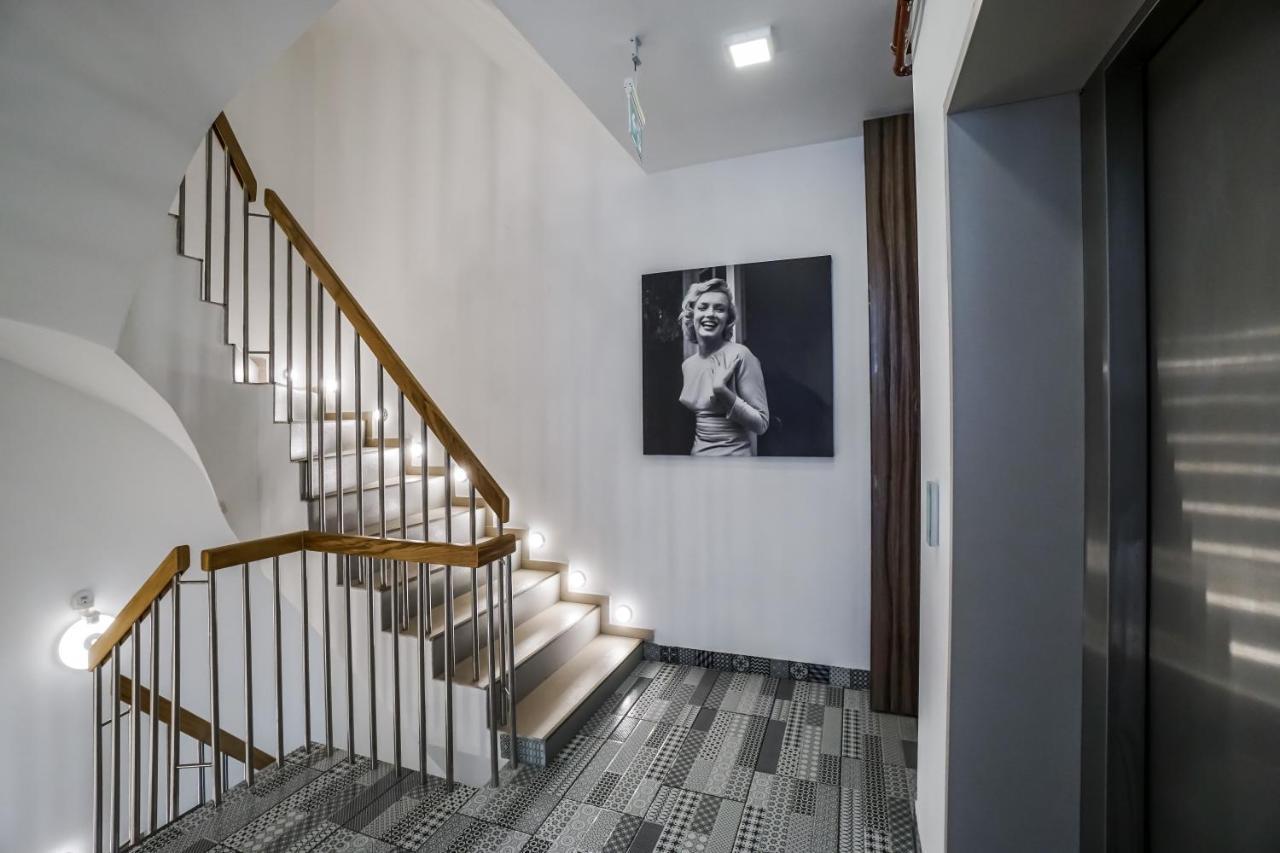 Bright Apartments Moments Away From Herastrau Park, Mall And Metro Bucureşti Exterior foto