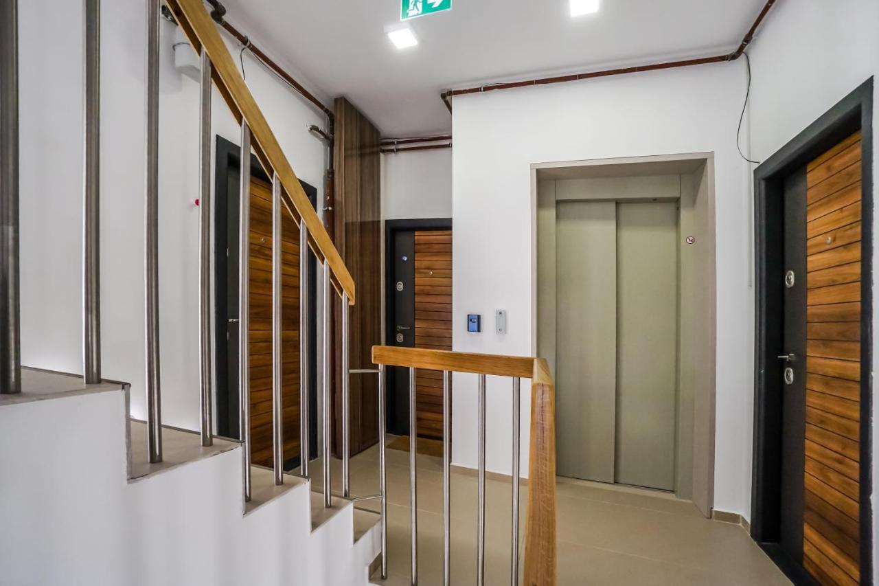 Bright Apartments Moments Away From Herastrau Park, Mall And Metro Bucureşti Exterior foto